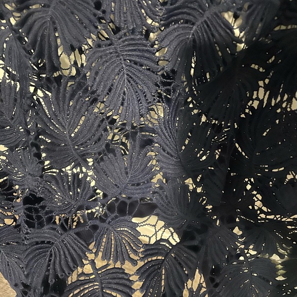 Lilly Pulitzer Lace Kay Royal Palm Top blouse navy blue women’s small s - Picture 5 of 5